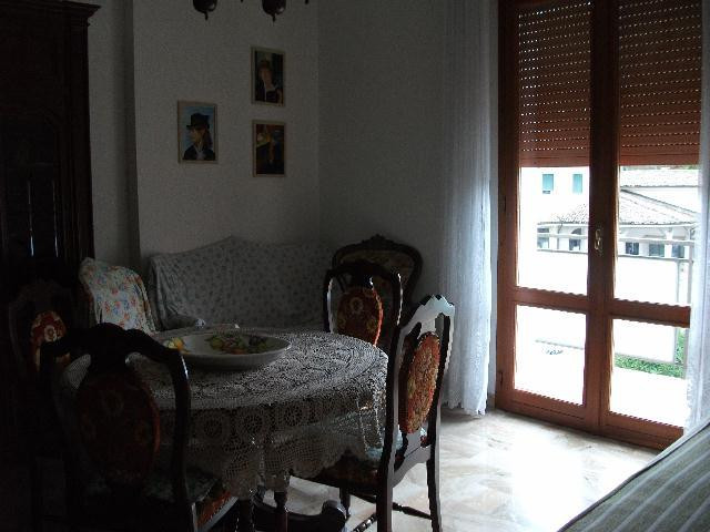 gallery gallery-image